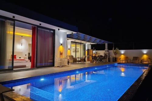 Seydikemer Villa | Villa Serengeti / Kalkan