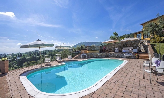 Casalguidi Villa | Villa Solaria by Fantasia Villas