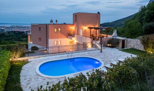 Klis Villa | Villa Solin