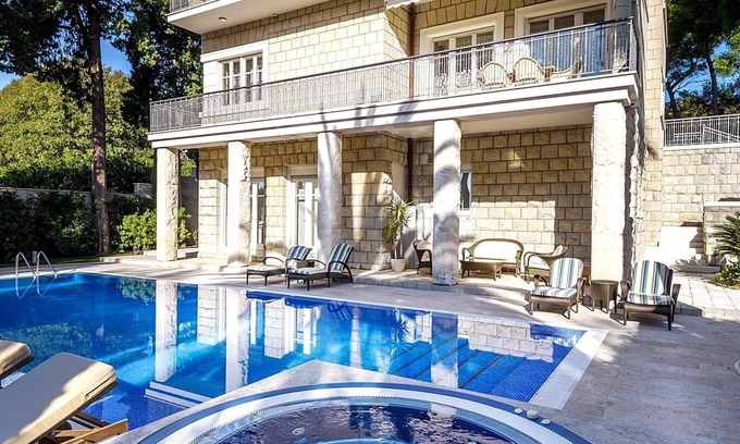 Split House | Villa Spalato Beautifu seafront luxury villa Quiet Area Close to Center