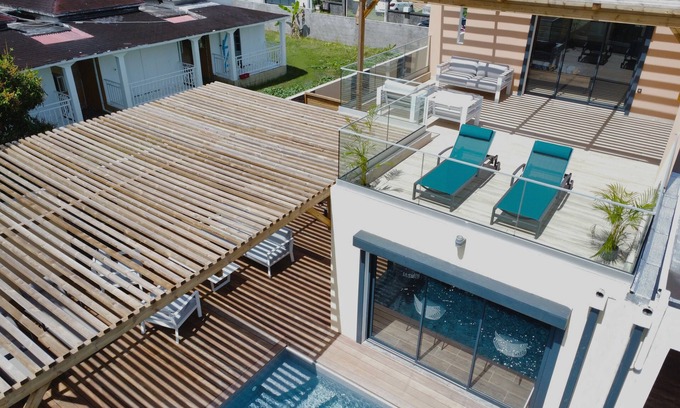 Destrellan Villa | Villa Standing Heated Pool Jacuzzi 5 Bedrooms 12 Pers