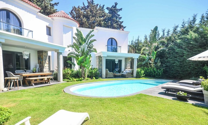 Bitez Villa | Villa Starlice - Four Bedroom Villa, Sleeps 6