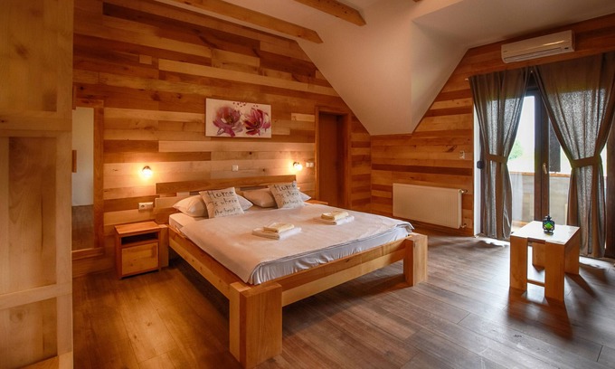 Catrnja House | Villa Stone