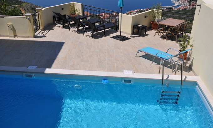 Podgora Villa | Villa stunning views swimming Pool, Tennis Court, Mini Golf Course, full aircon
