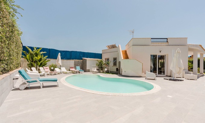 Tre Fontane Villa | Villa 'The Pearl Of Sicily New Salt Pool' with Sea View and Air Conditioning