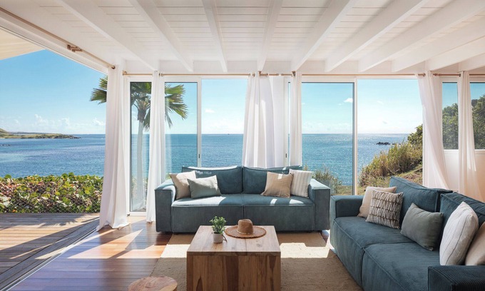 Cul de Sac Villa | Villa The Lighthouse, waterfront with kayaks, snorkeling, AC, heated pool, wifi