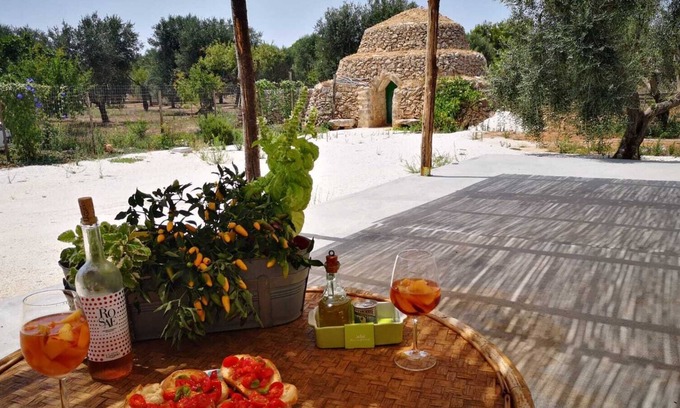 Maruggio Villa | Villa "the trulli of the Masseria" 950m from the Campomarino sea of maruggio