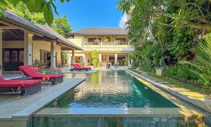 Dyanapura Villa | Villa Tresna · 5BR Private Pool by Villa Bugis