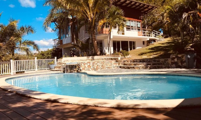 Janico Villa | Villa Turistica de Alquiler o Renta Frente a La Presa Tavera-bao en Santiago