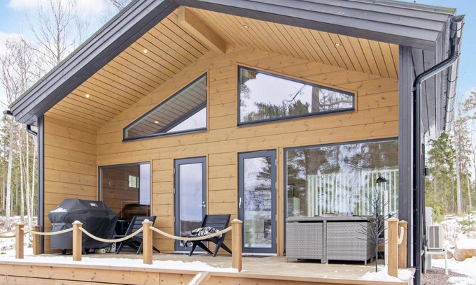 Kirkkonummi House | Villa Varis by Interhome