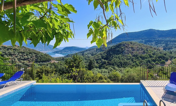 Fternon Villa | Villa Victoria - 3 Bedroom Villa with a private pool