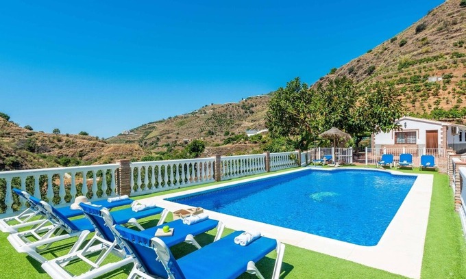 Arenas Villa | Villa Virginia Arenas by Ruralidays
