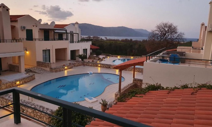 Asprouliani Villa | Villa Viva