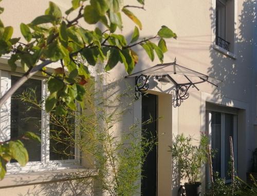 Clamart Apartment | VILLA VOLTAIRE