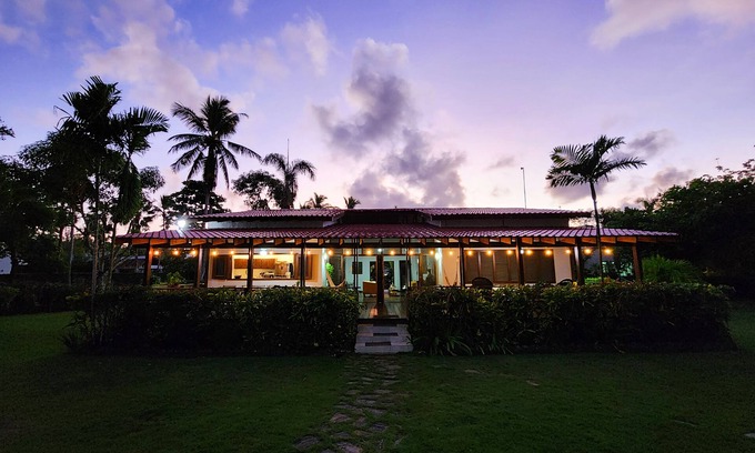 Portillo House | Villa w/Cook! Sandy beach 150 meter walk/Wi-Fi