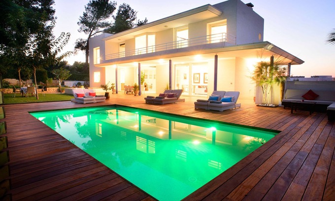 San Antonio Bay Villa | Villa, Walk to the beach & salt water pool