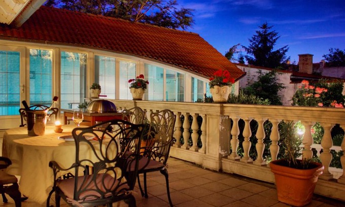 15th District Villa | Villa Wellness