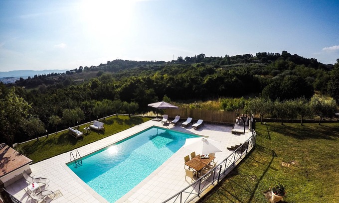 Terranuova Bracciolini Villa | Villa with pool, 6 beds and 2 bathrooms with free wifi