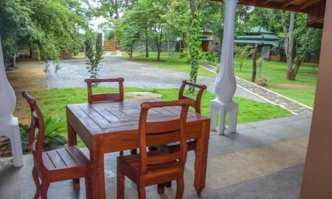 Thanamalvila Villa | Villa with Garden View 2