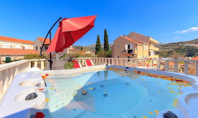 Babin Kuk Villa | Villa with Hot Tub