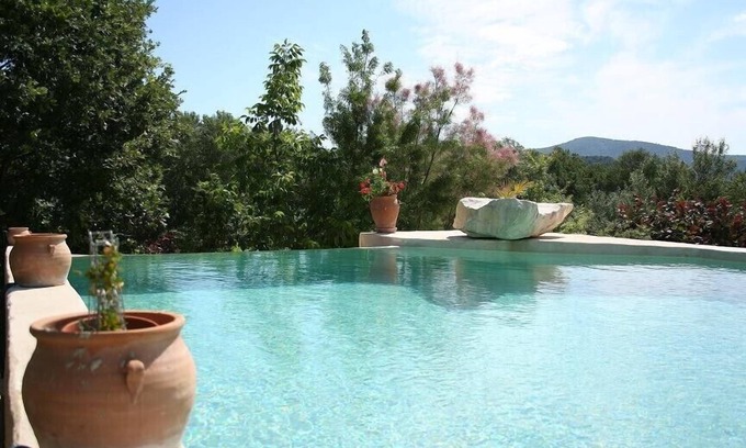 Entrechaux Villa | Villa with infinity pool.