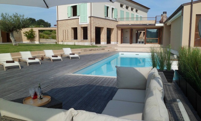 Mosciano Sant'Angelo Villa | Villa With Private Land, Private Pool And Panoramic Views, close to the beaches