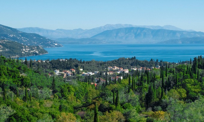 Kato Korakiana Villa | Villa with magnificent view