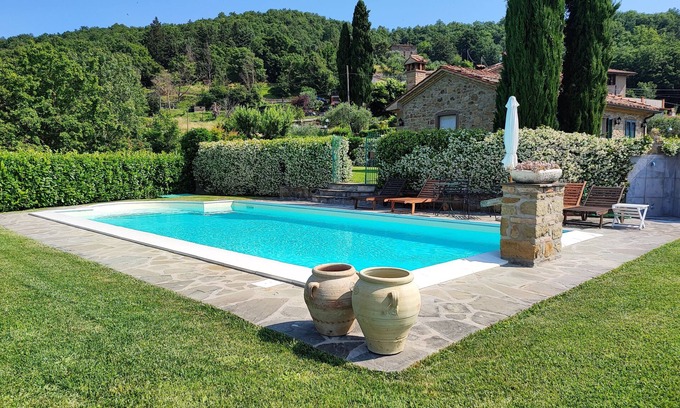 Bivio Lugnano House | Villa with pool and garden