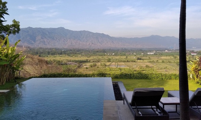 Umeanyar Villa | Villa with sunset sea view and jacuzzi - 700m from the beach!