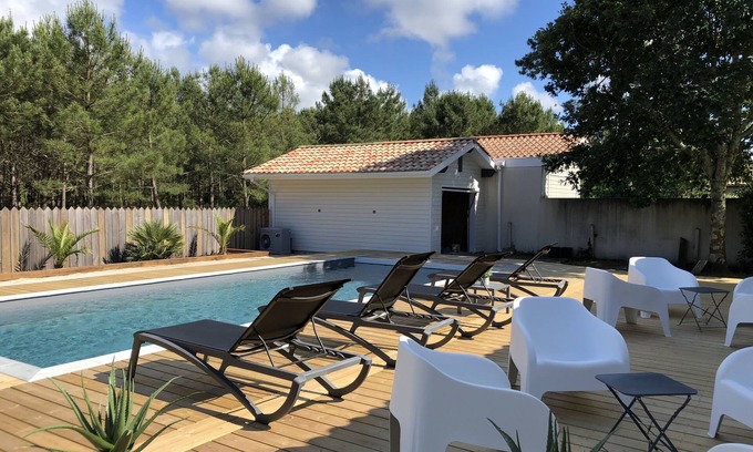 Biscarrosse Plage Villa | villa with swimming pool in a very quiet area of biscarrosse plage