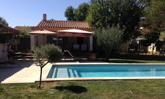 Brue-Auriac Villa | Villa with swimming pool in Provence-Verdon