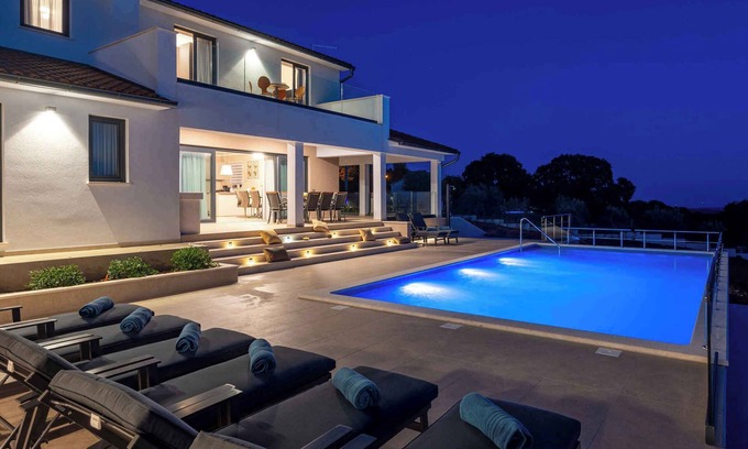 Brgod Villa | Villa with swimming pool and panoramic views