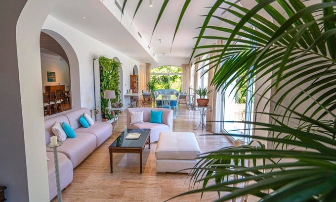 Marmaris Bed & Breakfast | Villa ZARIK | APHRODISIAS stunning domain, romantic, family friendly