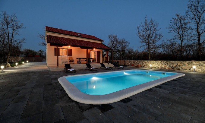 Oklaj Villa | Villa Zen Promona ZadarVillas