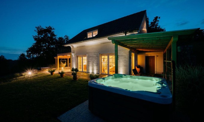 Skocjan House | Villa Zupan with Hot Tub