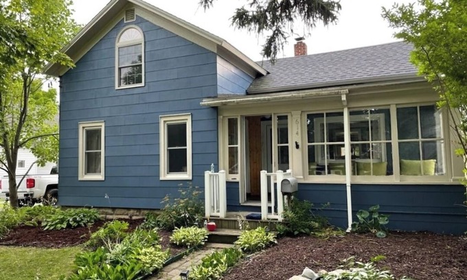 Clayton House | Village Gem - convenient, Spacious, 2 bedroom - Can be ADA Accessible