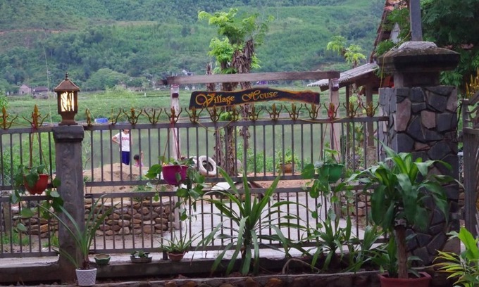 Son Trach Hostel | Village House - Hostel