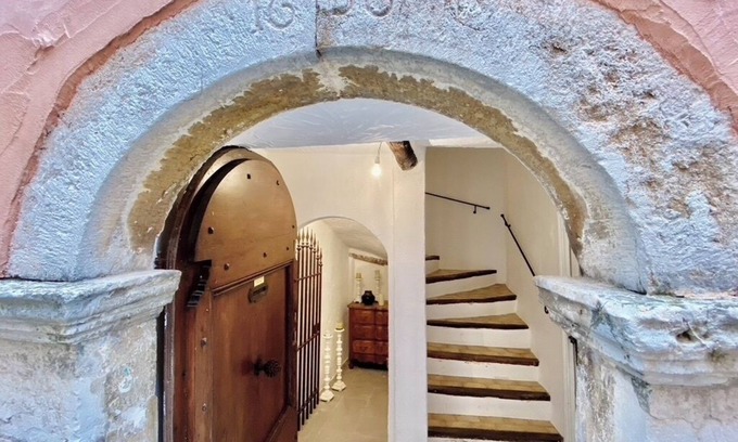 Cabris House | Village house in the heart of Cabris, spacious, elegant, quiet.