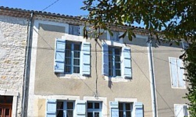 Beauville House | Village House with garden and private pool in a charming Bastide Village