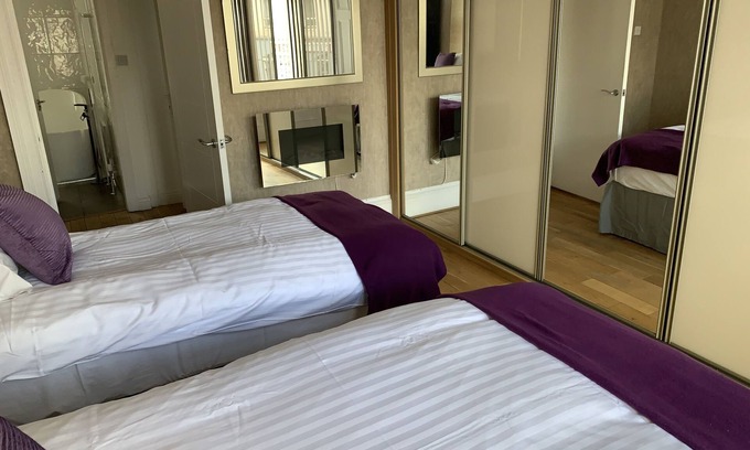 Larkhall Apartment | Village Tavern Apartment