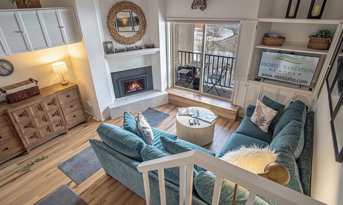 Highlands Condo | Village Way Condo in Elkhorn. With access to seasonal pools, hot tub, sauna, etc.