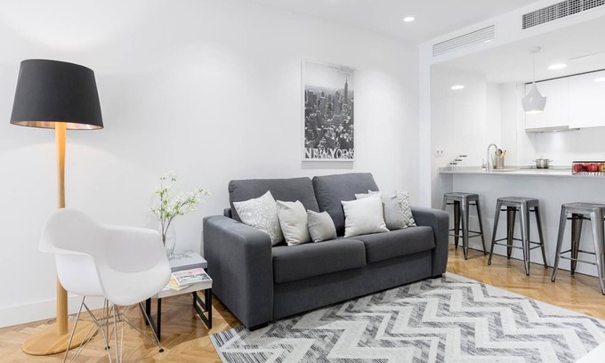 Recoletos Apartment | Villanueva Apartment II