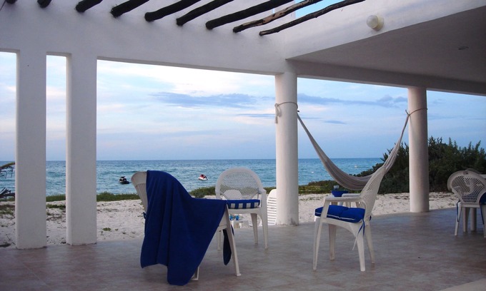 Chicxulub Puerto Villa | Villas del Mar ' Bin Kiin ' Casa duplex with A/C.optional service.