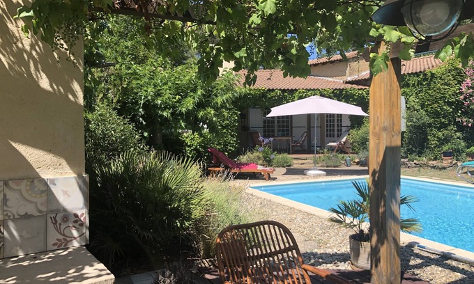 Les Assions House | Ville Végétalisée Pour 6 Personnes .grande Piscine et Cabane Dans les Arbres
