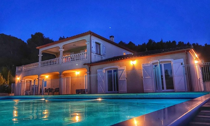Montbrun-des-Corbieres Villa | Vineyard Villa Bliss