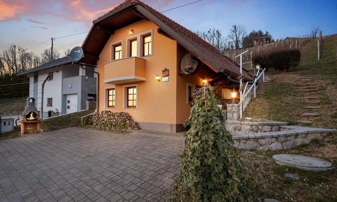 Skocjan House | Vineyard Cottage Tramte