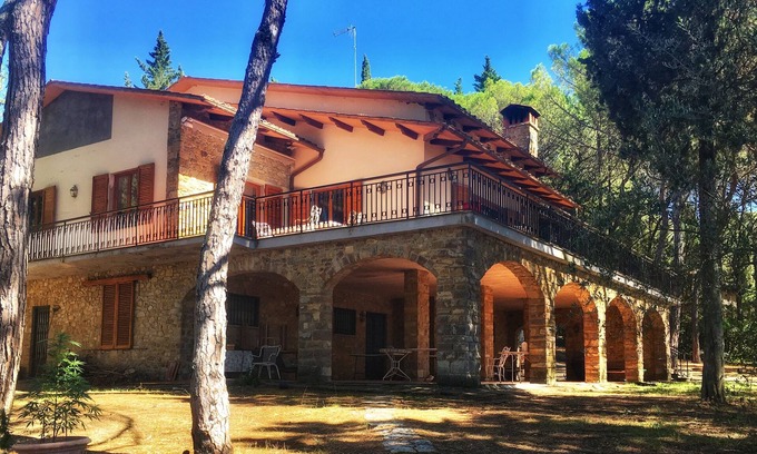 San Donato in Poggio Villa | Vintage 70s Home - your place in Tuscany. Holiday Home, Events & Retreats.