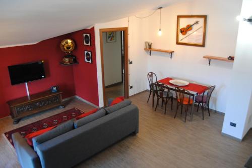 Caselle Torinese Apartment | Vintage Apartment
