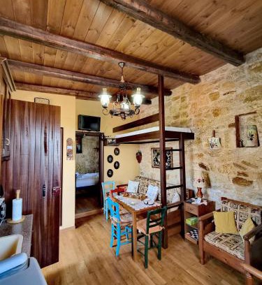 Kastellos Apartment | Virginia - Peaceful Traditional House