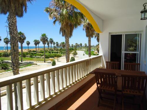 Rota Apartment | Vista al Mar con Terraza - Costa Ballena Apartamento primera linea de playa